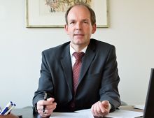 Dr. Christian von Falkenhausen